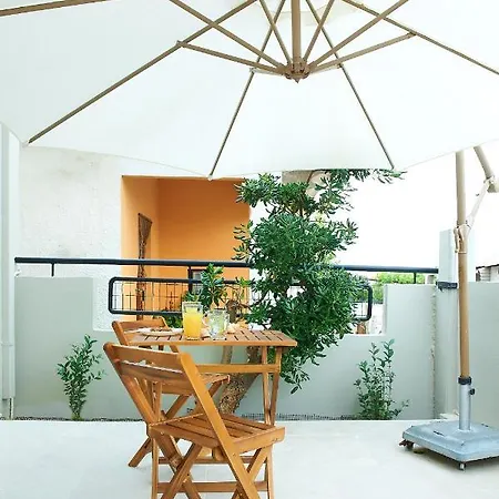 Friday Collection Apartman Hriszí Aktí Haniá