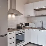 Friday Collection خانيا