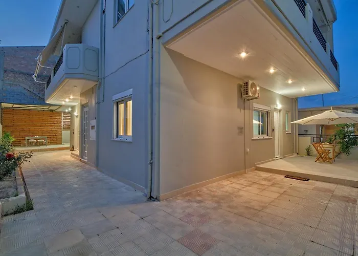 Διαμέρισμα Friday Collection *