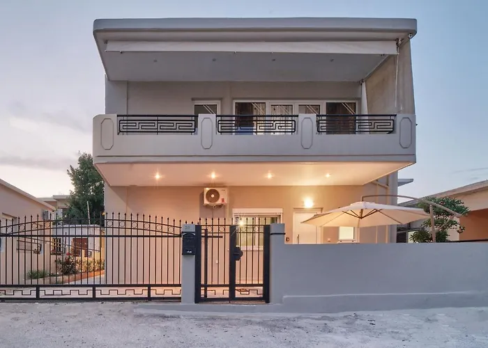 Διαμέρισμα Friday Collection *